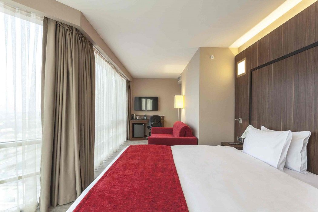 Ramada Encore By Wyndham Izmir Exteriör bild